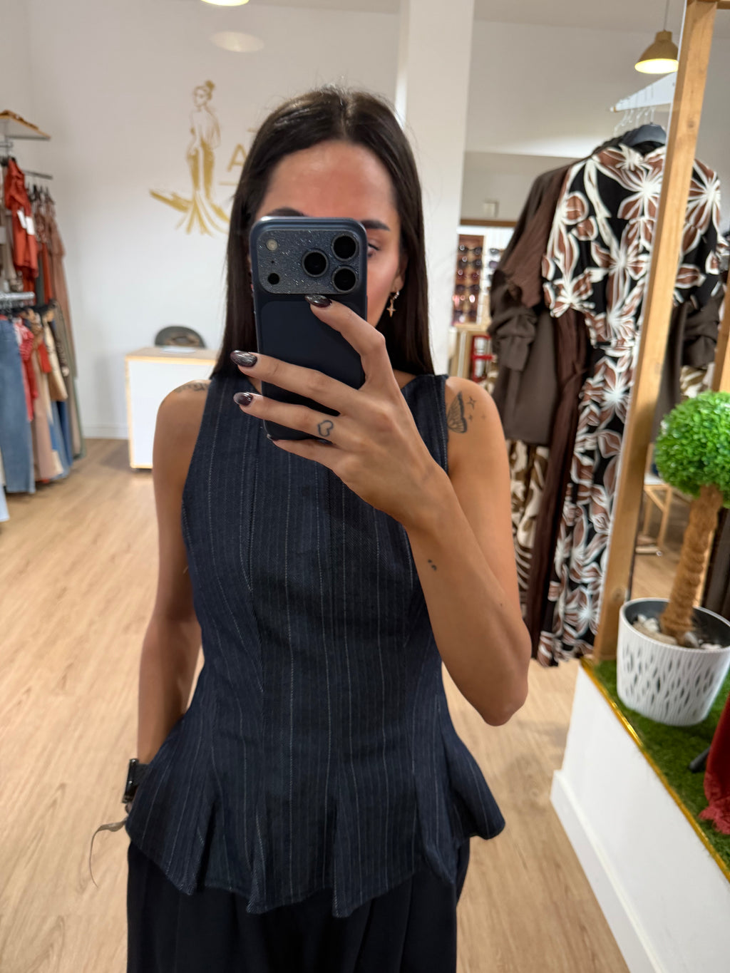 Top Peplum Raya Diplomática / Marrón y Marino