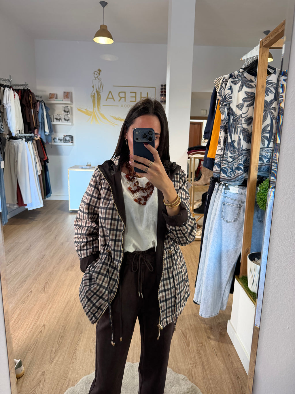 Parka Reversible con Capucha y Forro de Cuadros / Cazadora Impermeable Ajustable