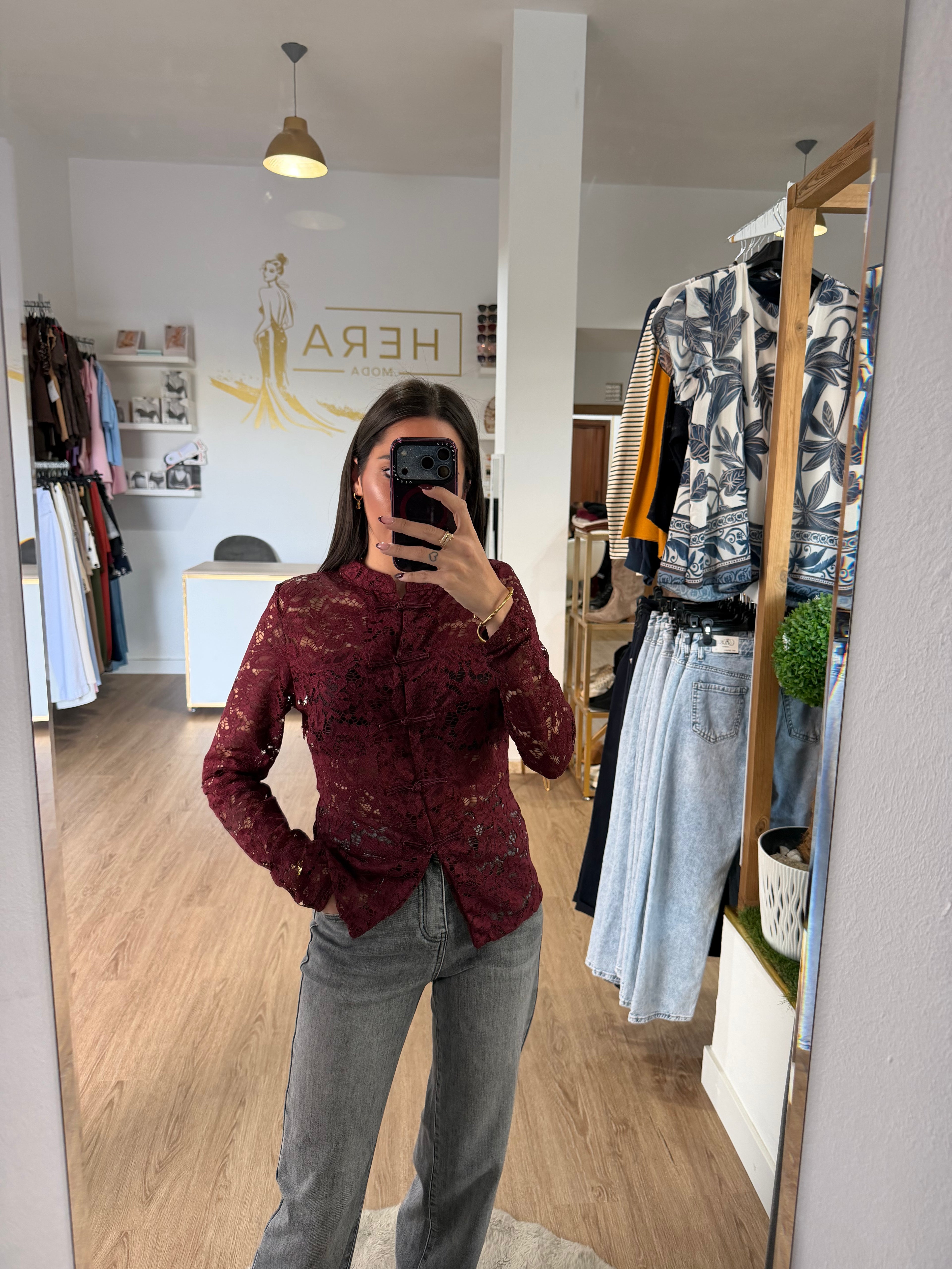 Blusa Encaje con Cuello Mao y Botones / Top Romántico burdeos