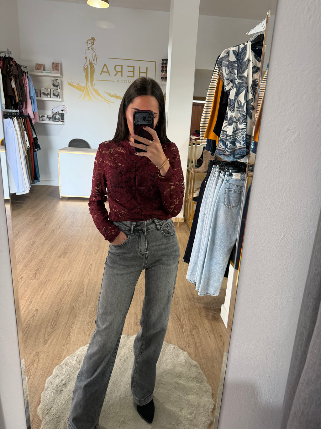 Pantalón Vaquero Straight / Recto gris lavado / Jeans tiro alto