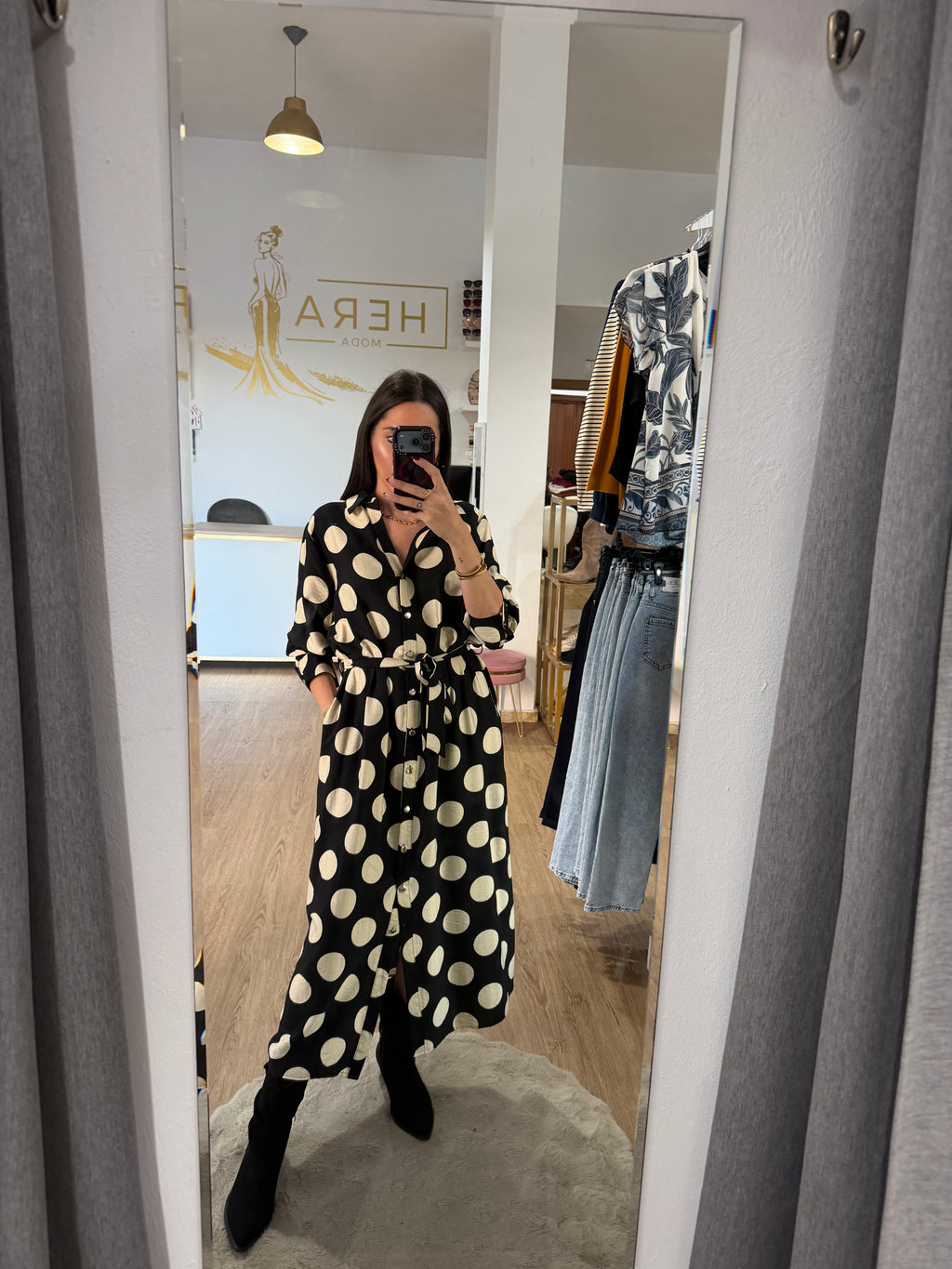 Vestido Camisero Midi Lunares con Cinturón / Vestido Fluido de Lunares