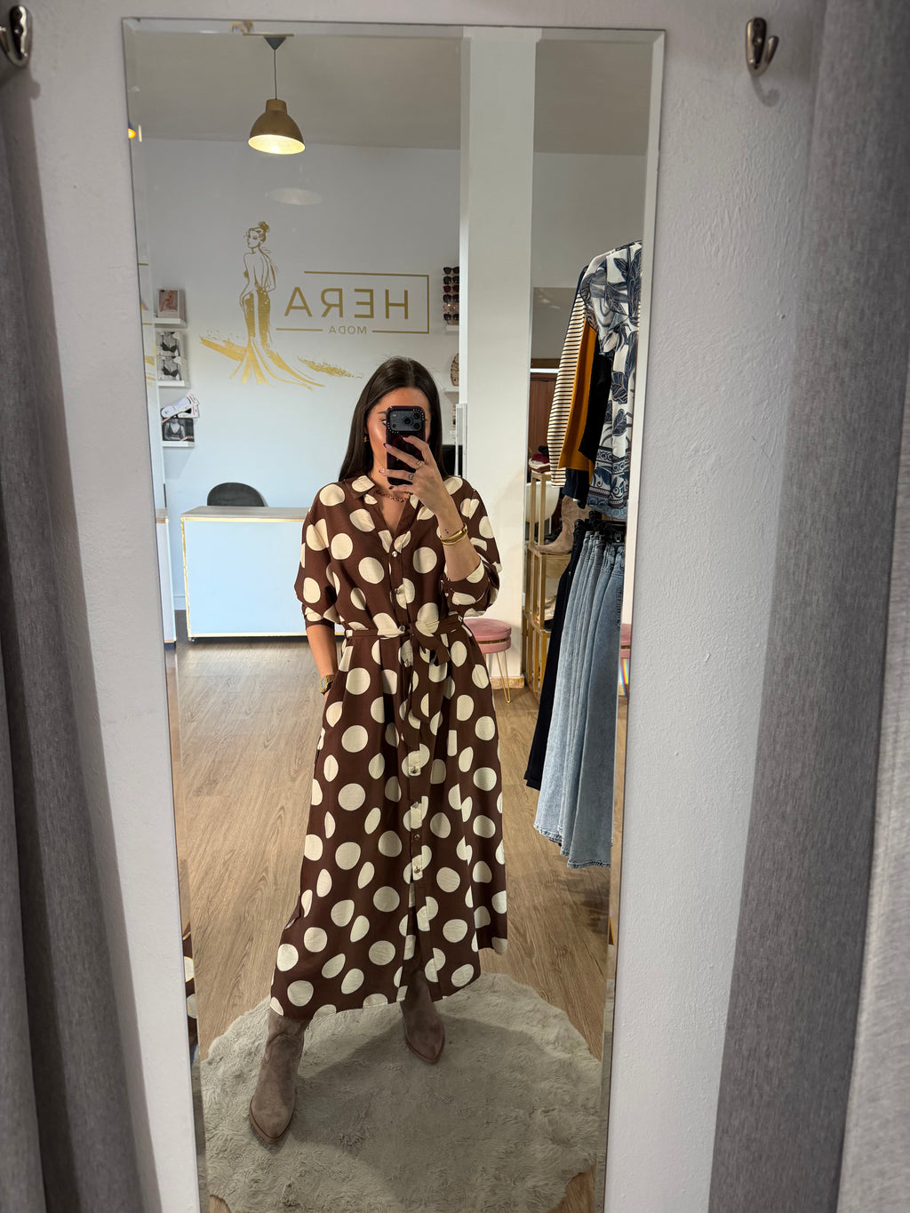 Vestido Camisero Midi Lunares con Cinturón / Vestido Fluido de Lunares