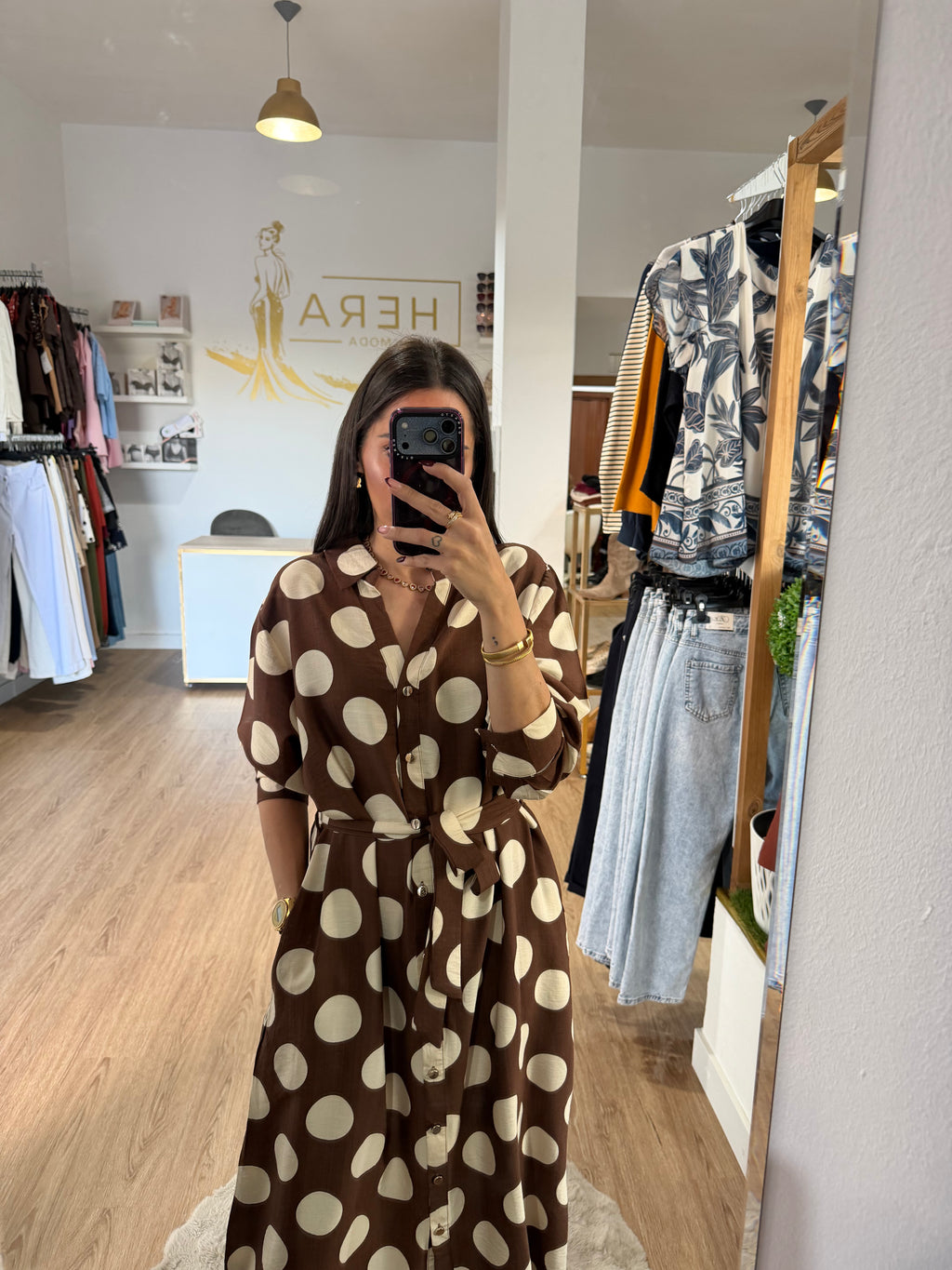 Vestido Camisero Midi Lunares con Cinturón / Vestido Fluido de Lunares