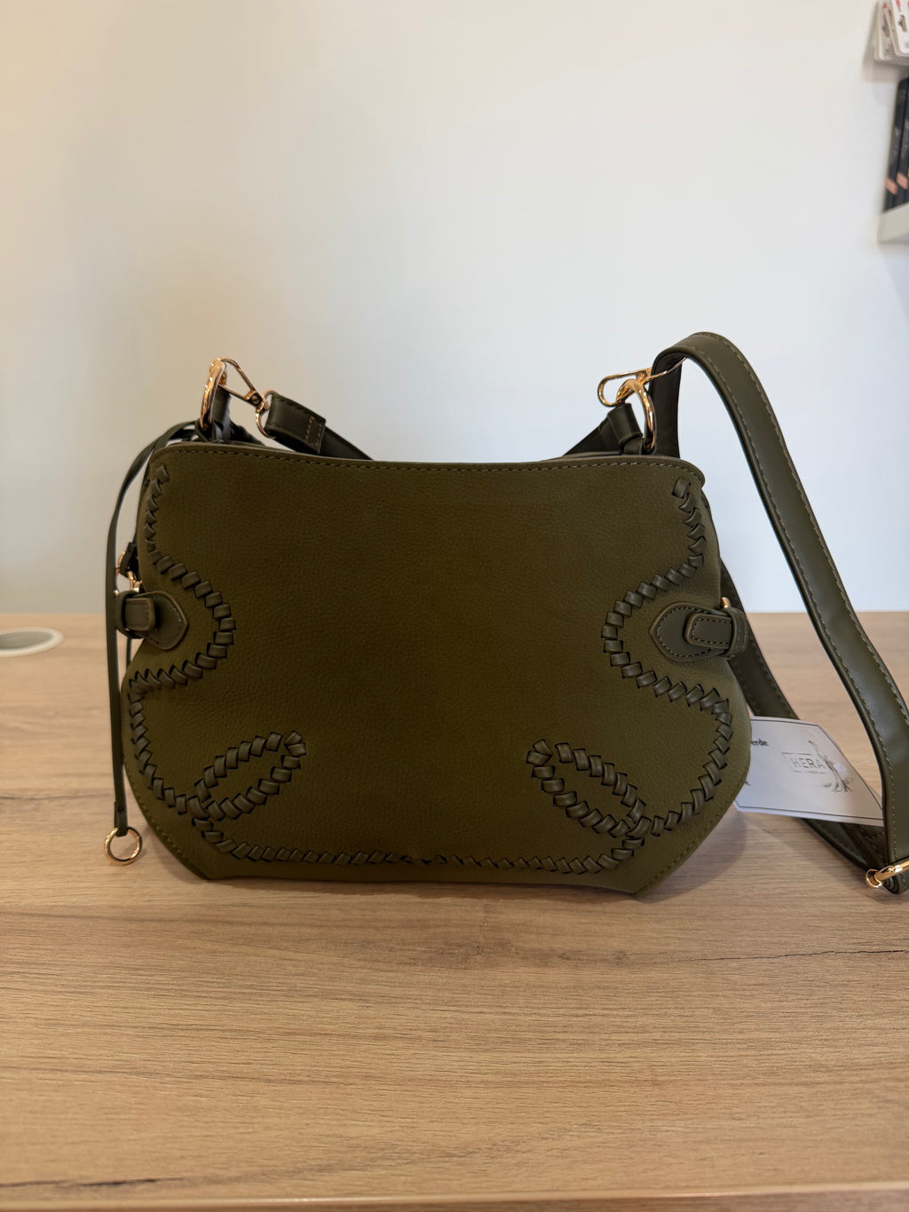 Bolso Bandolera Ante Trenzado Artesanal / Bolso verde Oliva con Herrajes Dorados