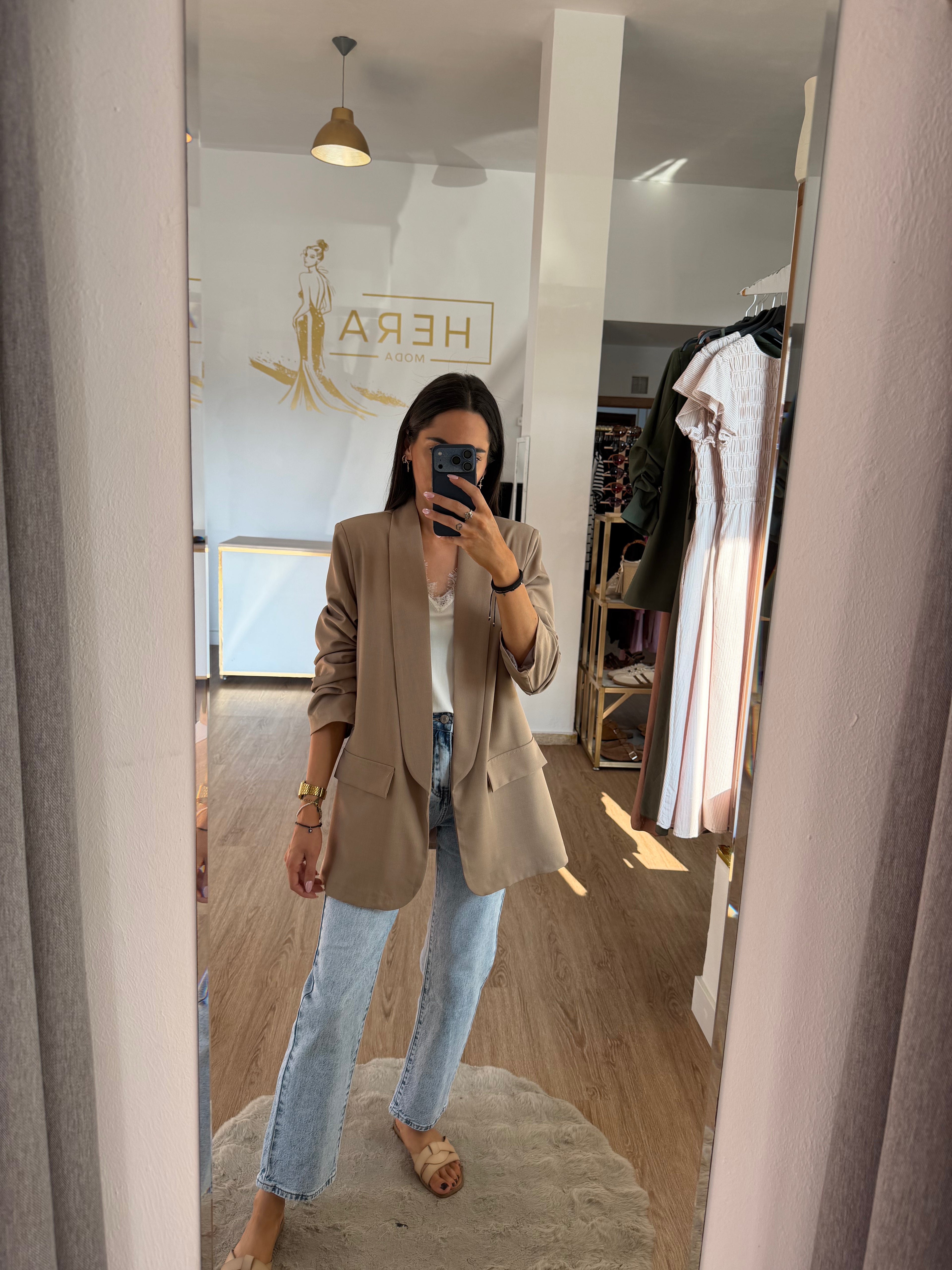Blazer Fluida de manga Fruncida y Solapa - Disponible en varios colores