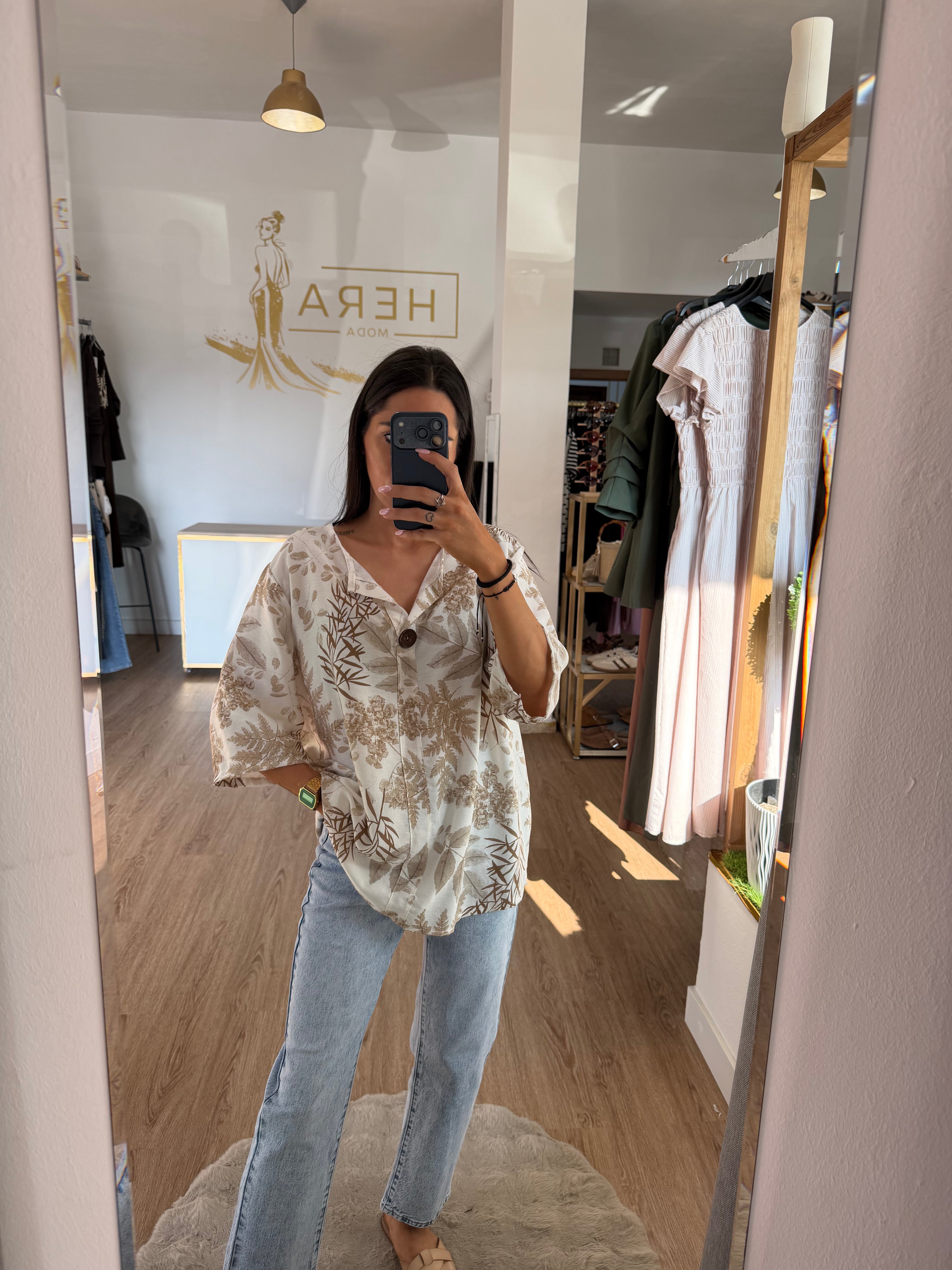 Blusa estampado flores de lino / Camisa fluida con botón