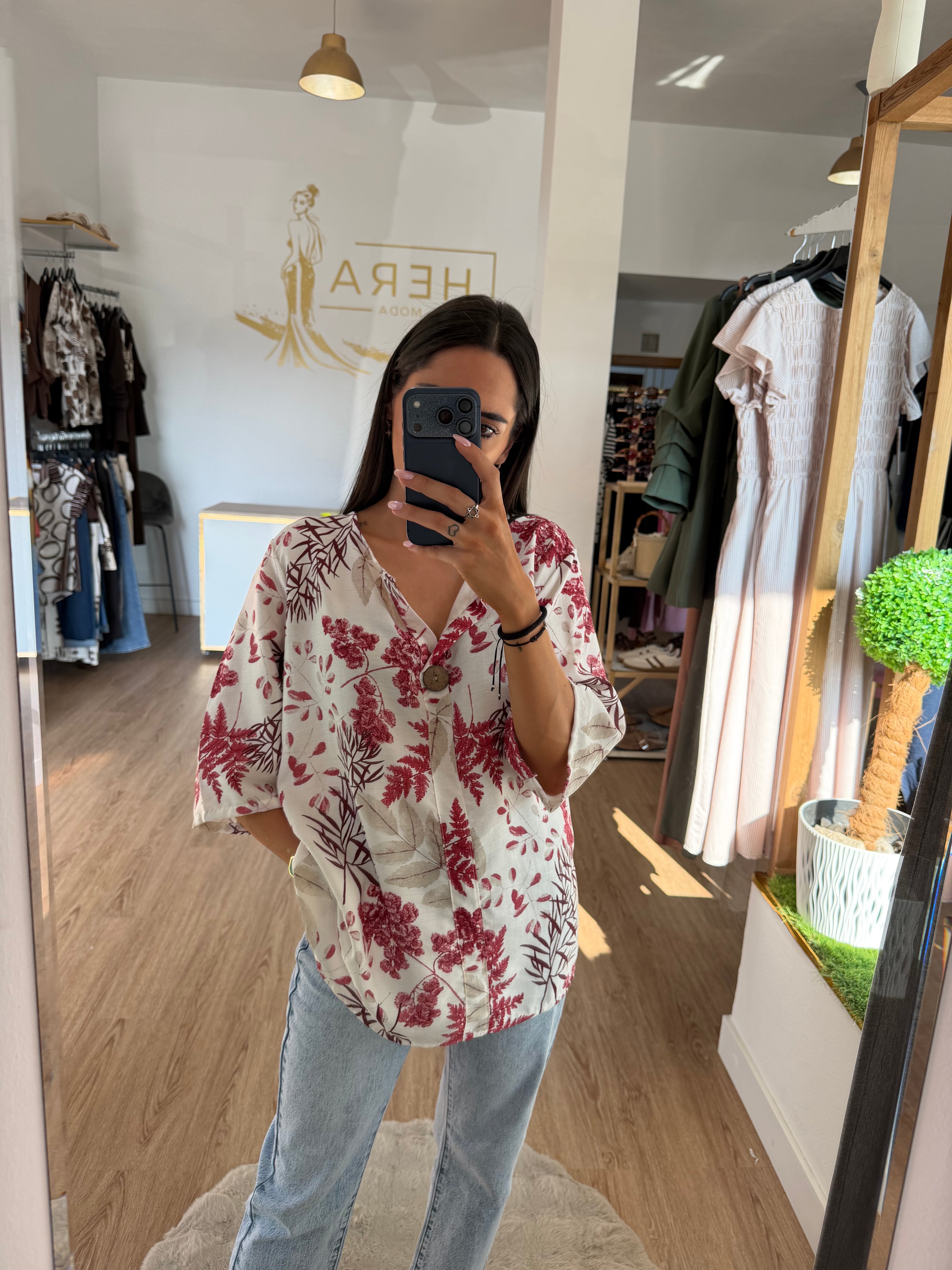 Blusa estampado flores de lino / Camisa fluida con botón