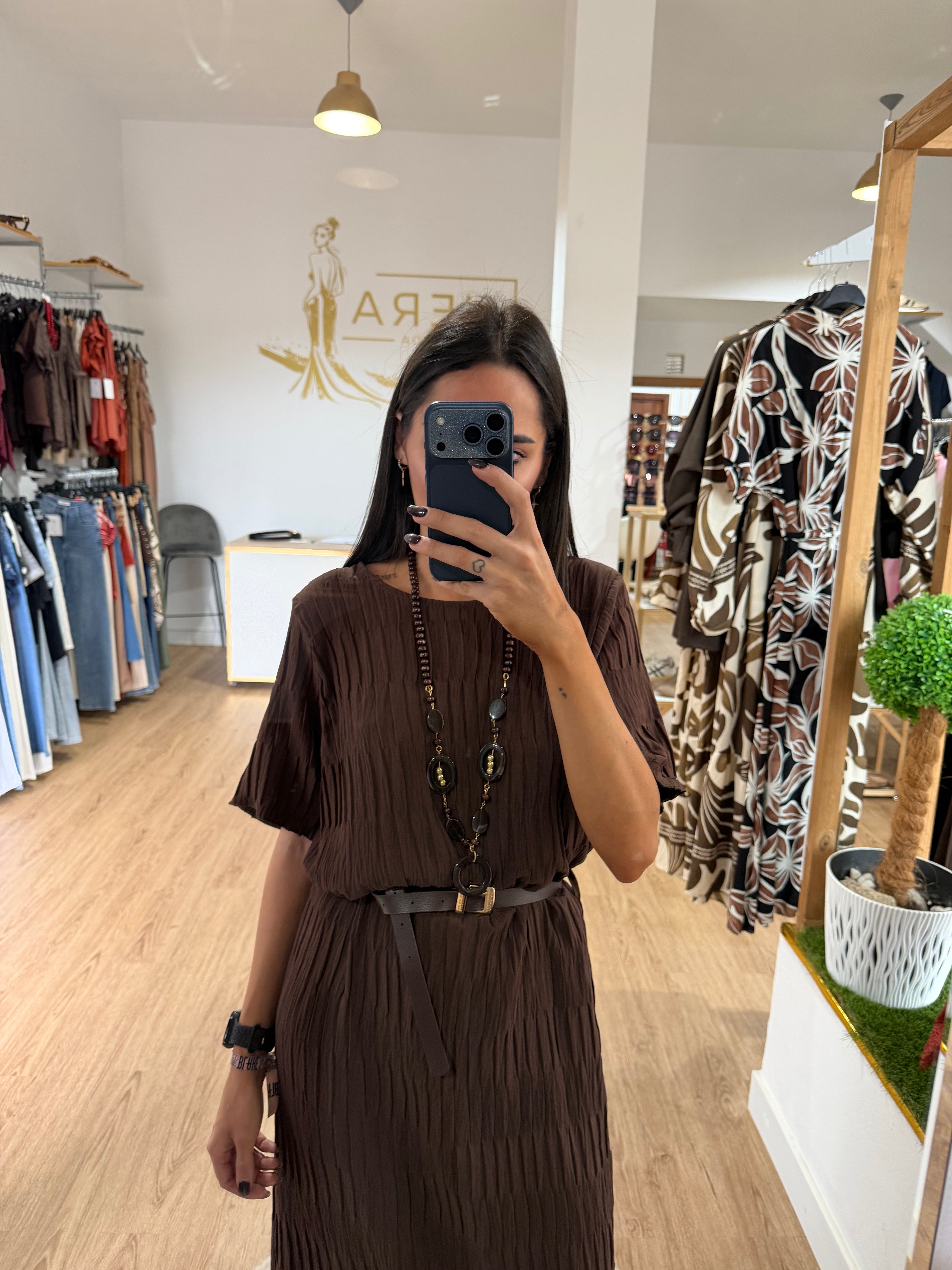 Vestido Midi Plisado con Cinturón / Vestido Fluido Manga Corta