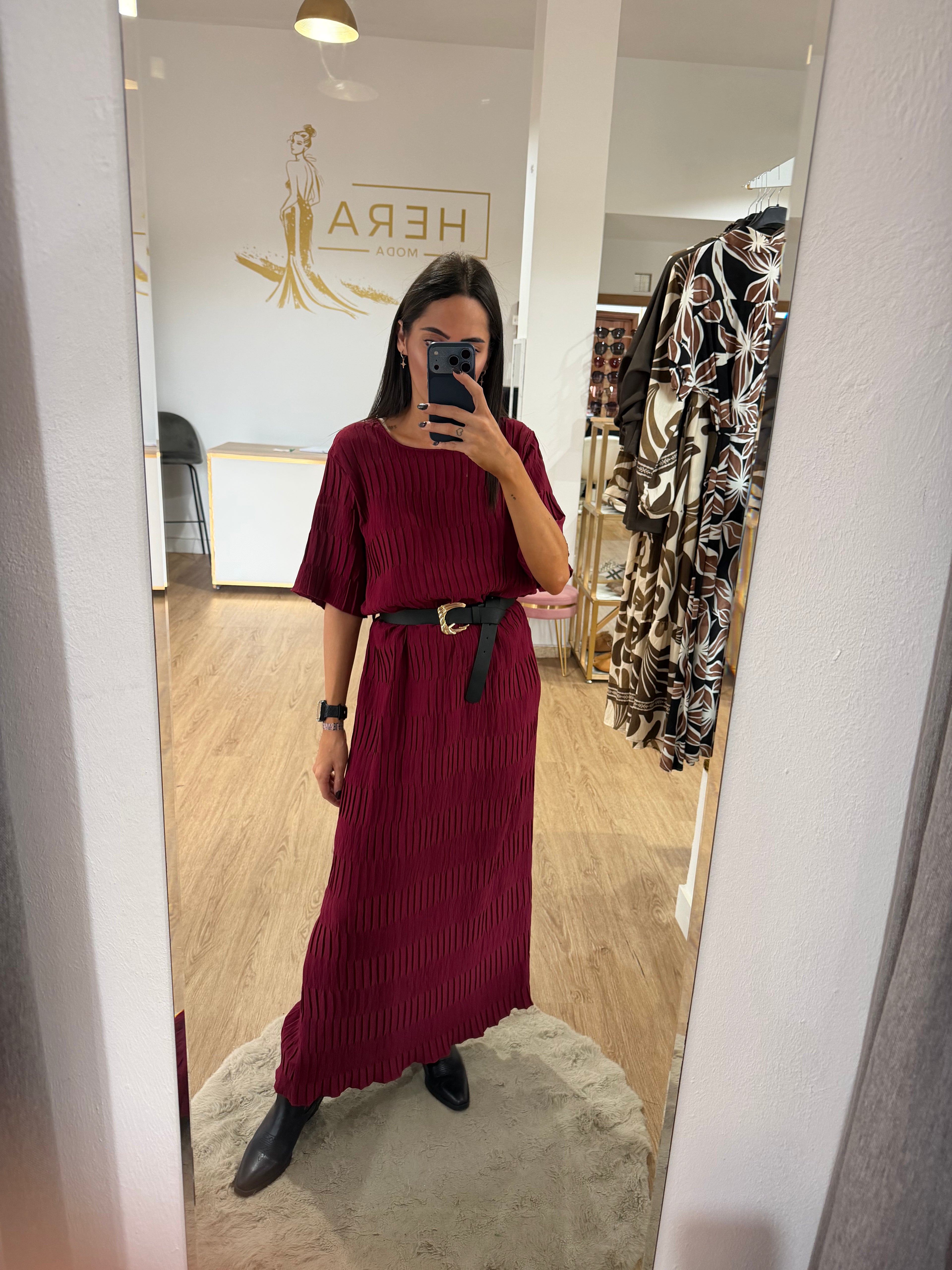 Vestido Midi Plisado con Cinturón / Vestido Fluido Manga Corta