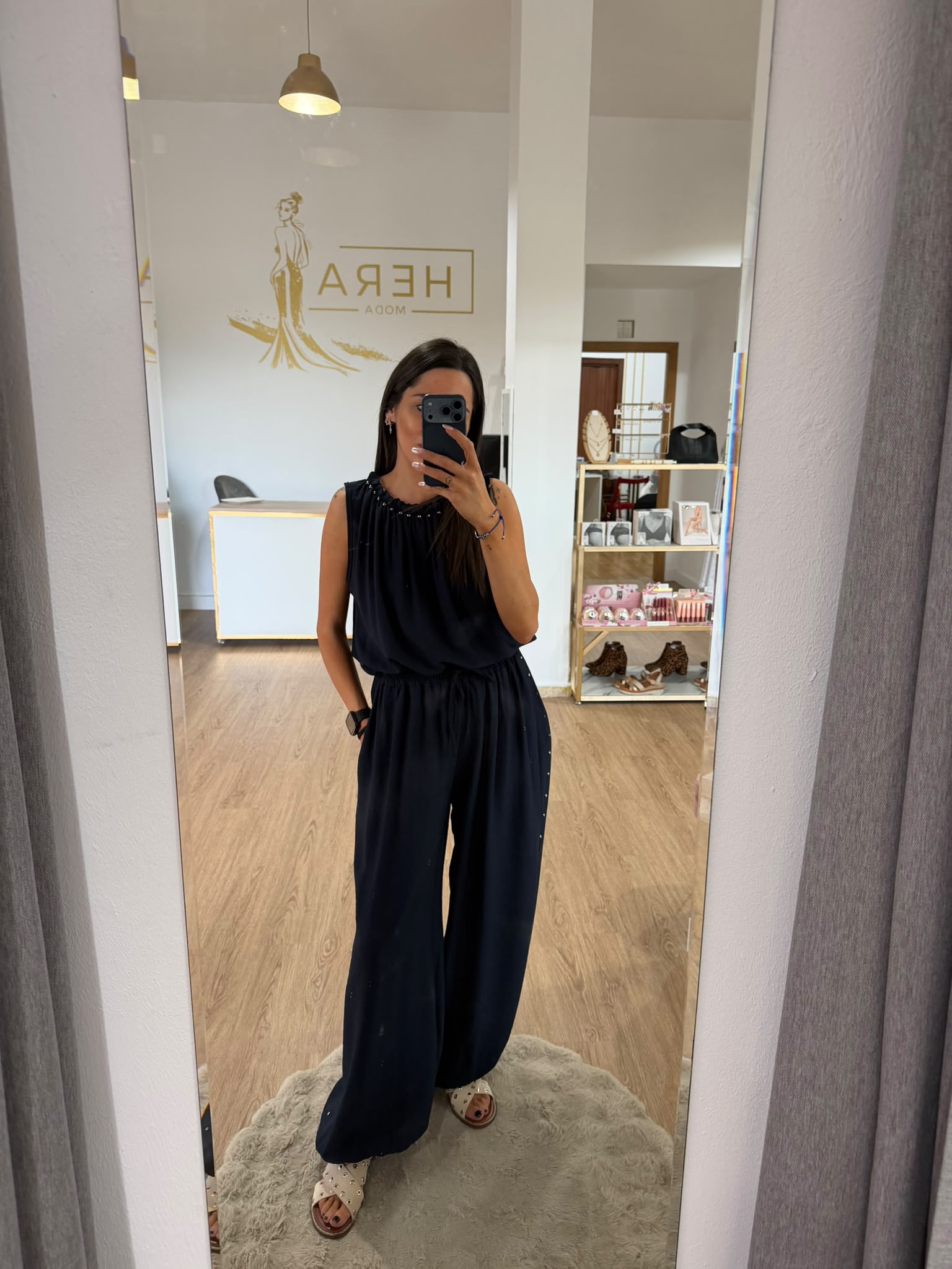 Conjunto Fluido Halter con Tachuelas Laterales - Dos Piezas Mujer