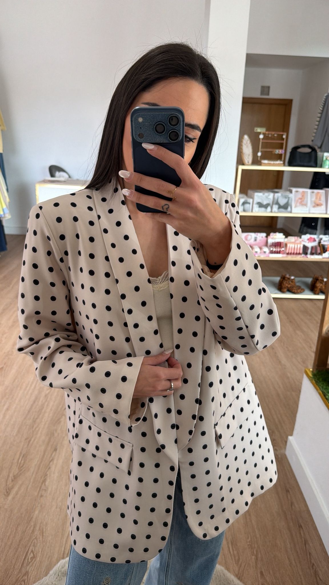 Blazer Beige con estampado Polka dots