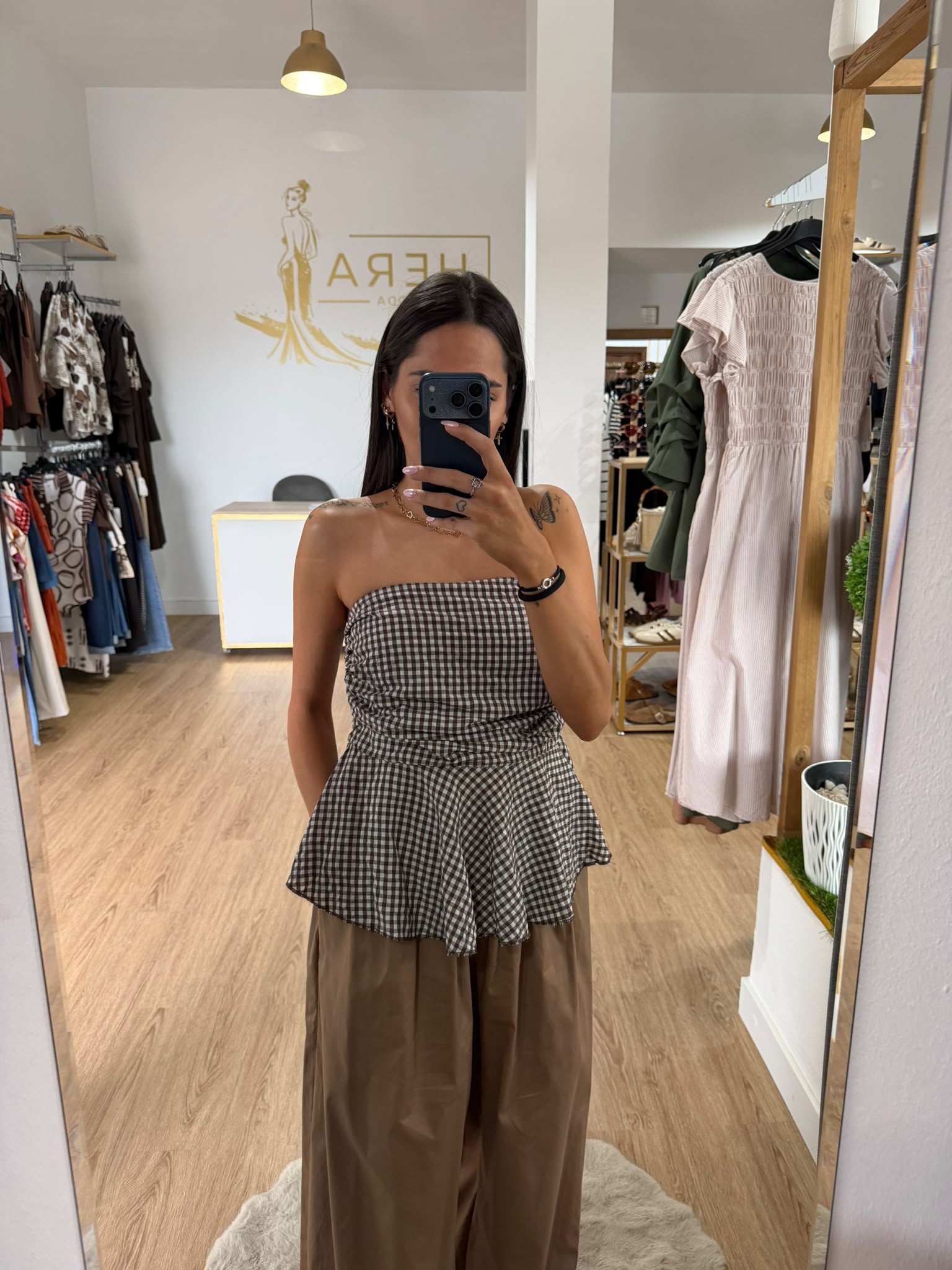 Top palabra de honor cuadros vichy con fruncido peplum / Corset palabra de honor