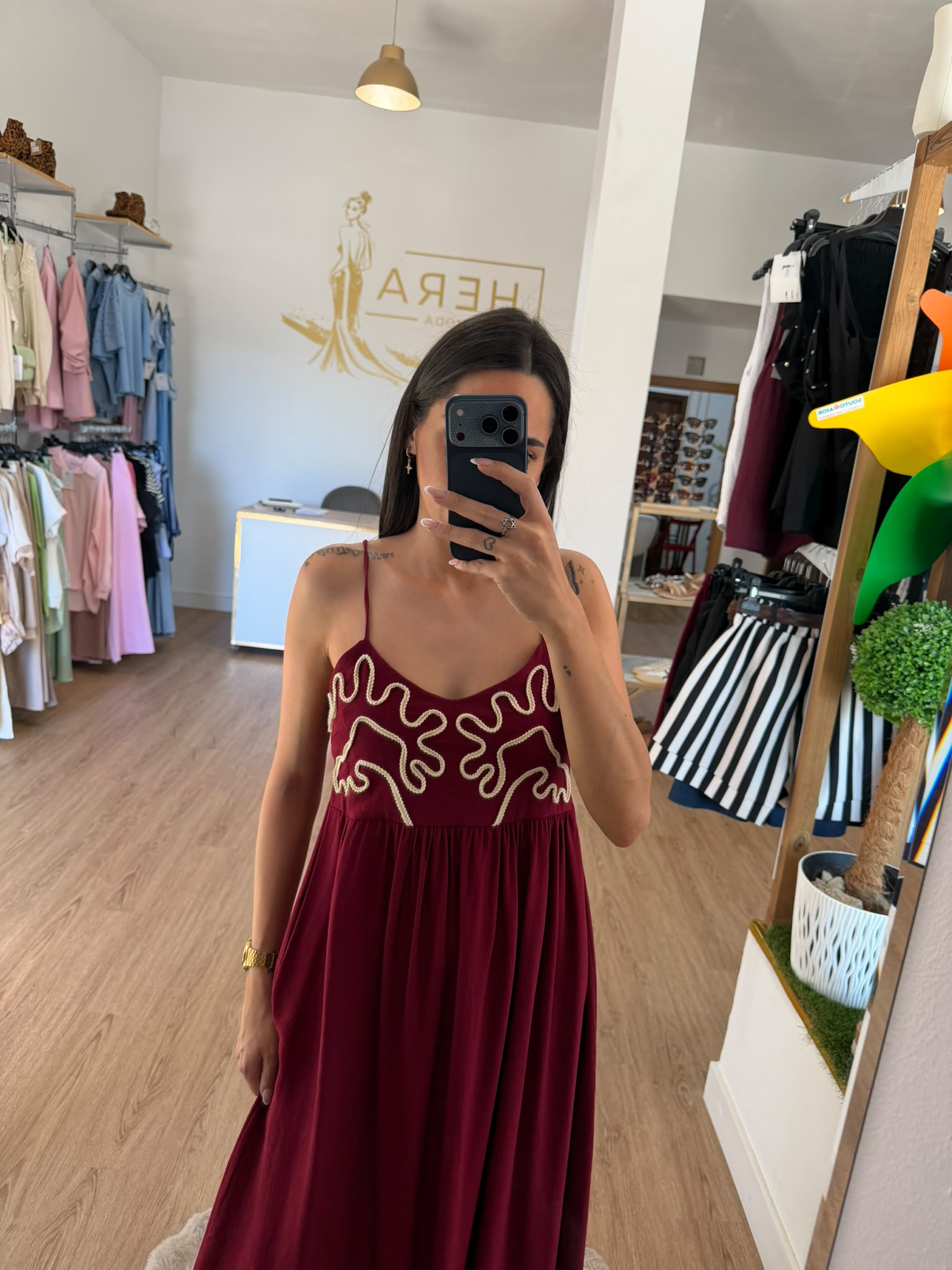 Vestido Largo Boho con Bordado en el Pecho / Vestido Maxi de Tirantes