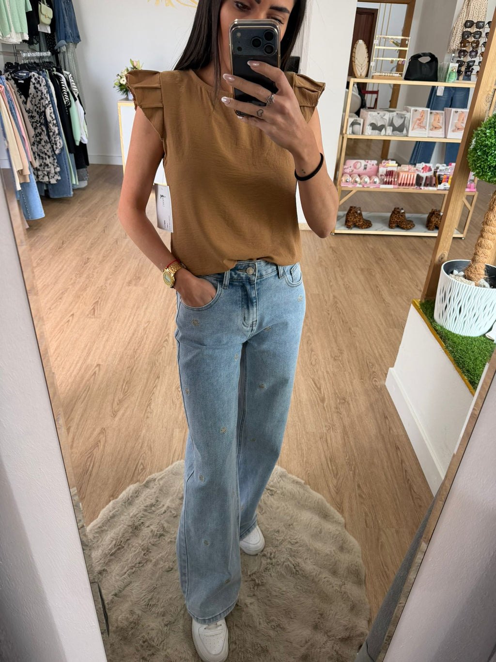 Vaqueros Wide Leg Azul Claro con Bordado de Rosas - Estilo Romántico y Retro
