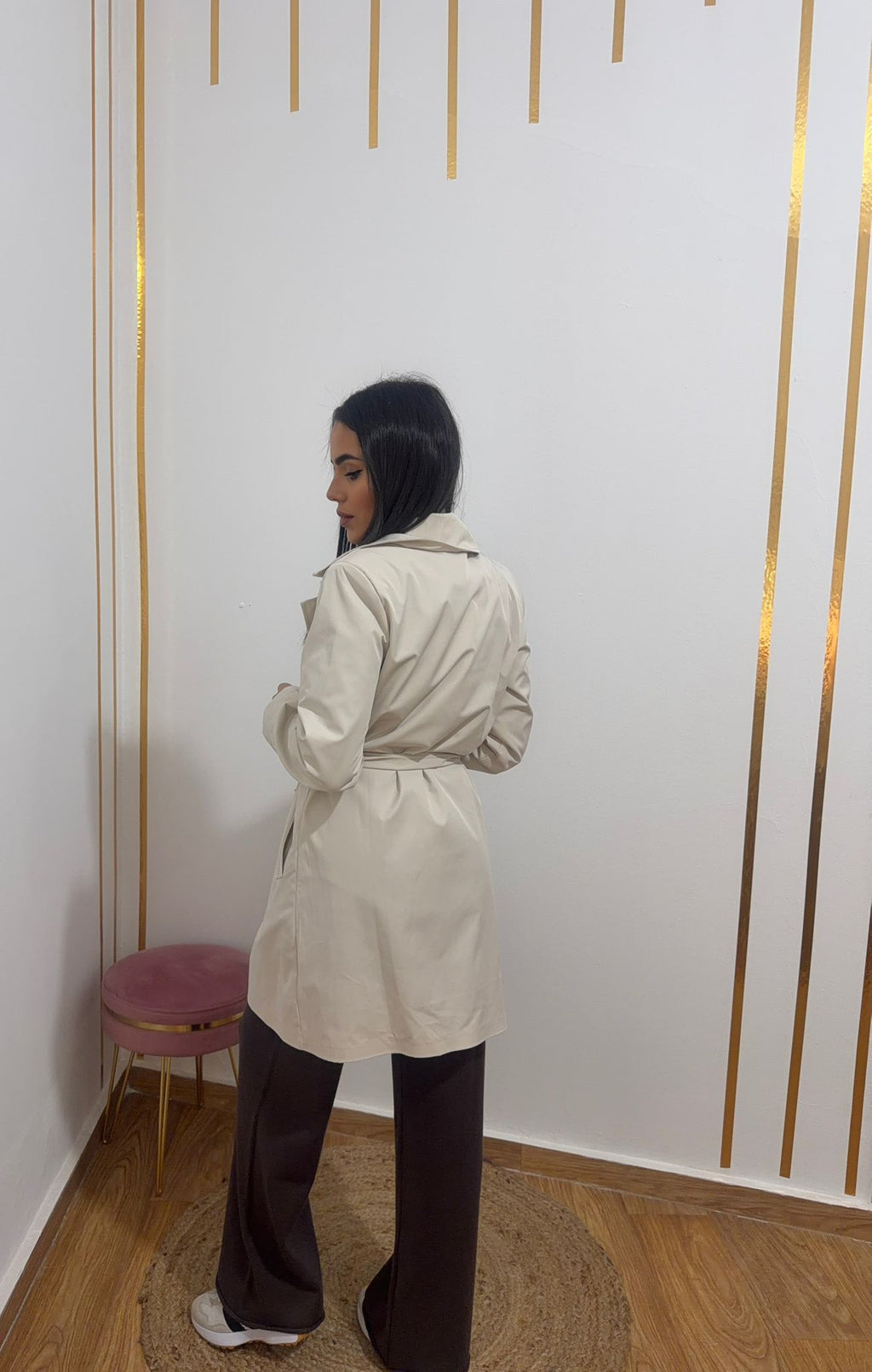 Gabardina 3/4 Clásica con Cinturón – Trench Coat
