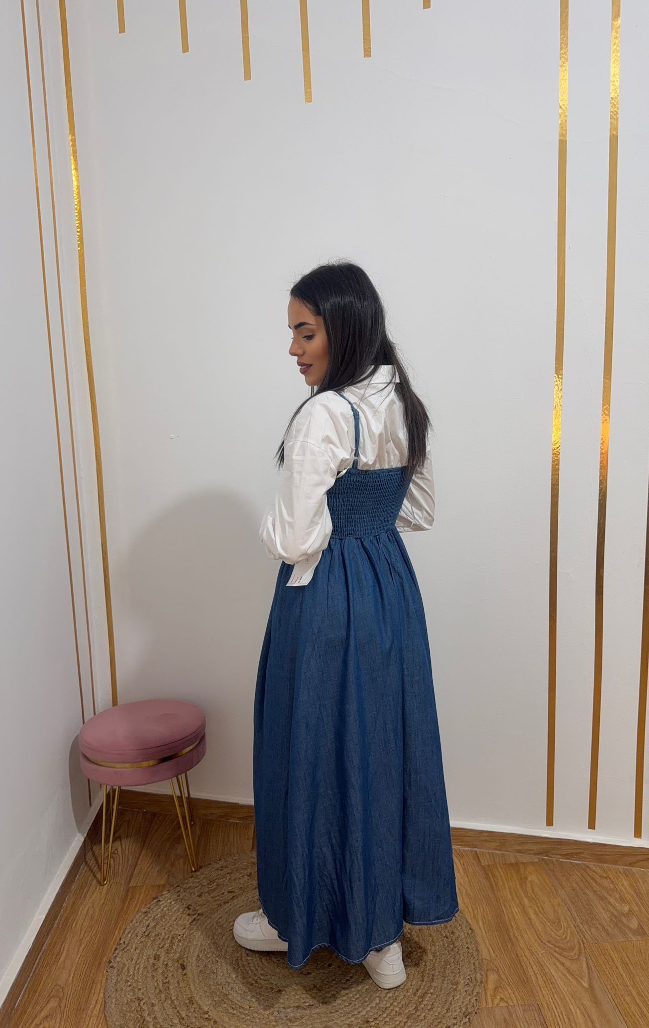 Vestido Vaquero Maxi con Cuerpo Corsetero – Denim Elegante de Corte Acampanado