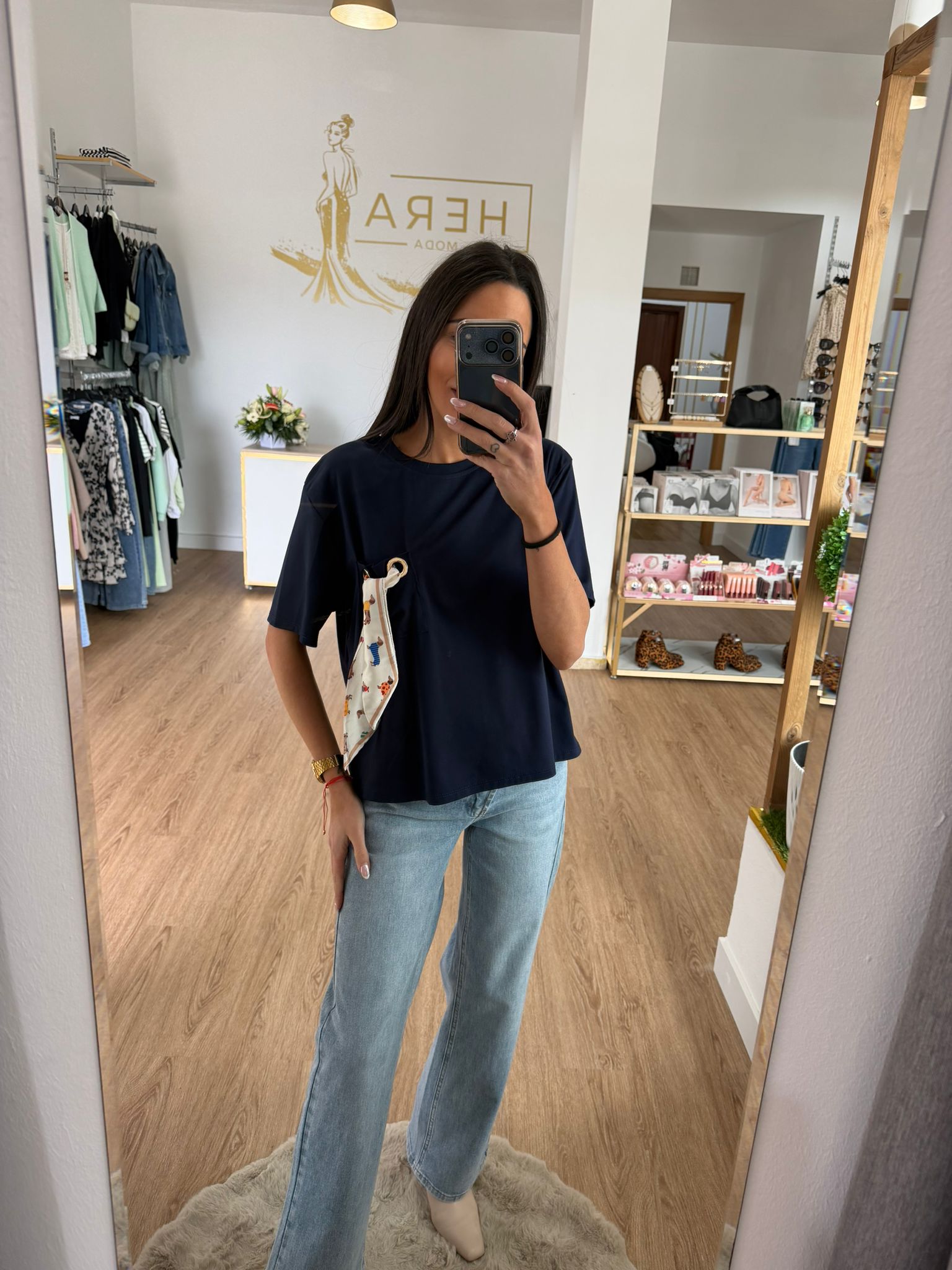 Camiseta Crop de Algodón con detalle de Pañuelo en Bolsillo