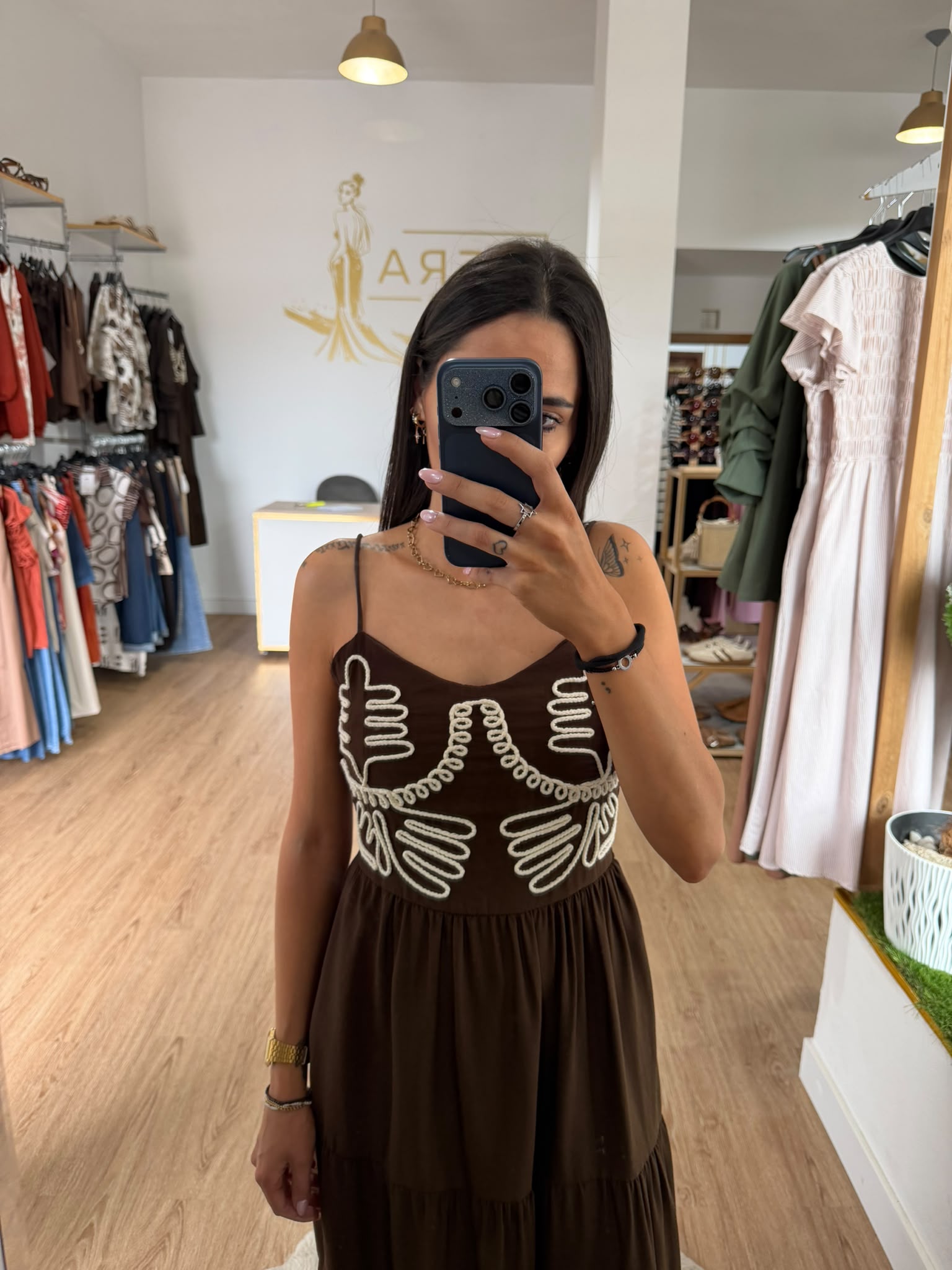 VESTIDO LARGO BOHO BORDADO EN EL PECHO CON FALDA DE VOLANTES | VESTIDO BOHO CHIC DE TIRANTES