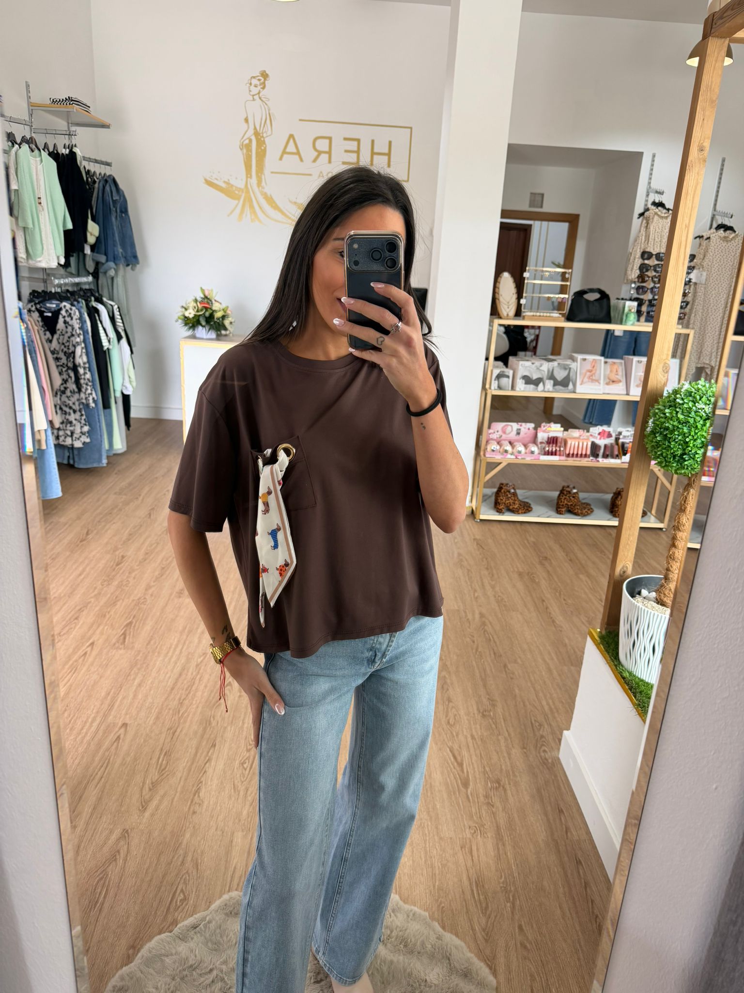Camiseta Crop de Algodón con detalle de Pañuelo en Bolsillo