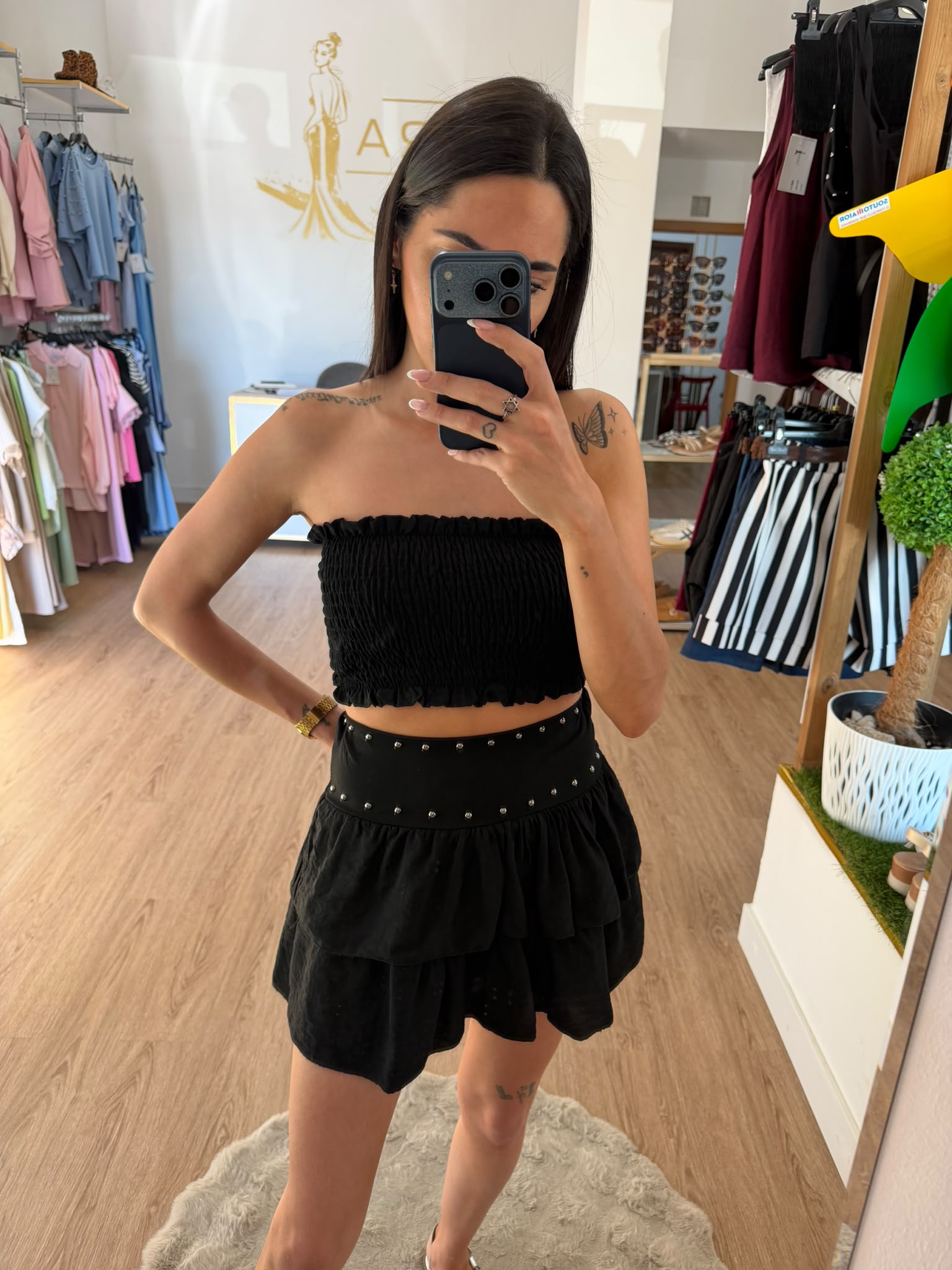 Falda Pantalón Corta con Volantes y Tachuelas Cintura ancha Mujer