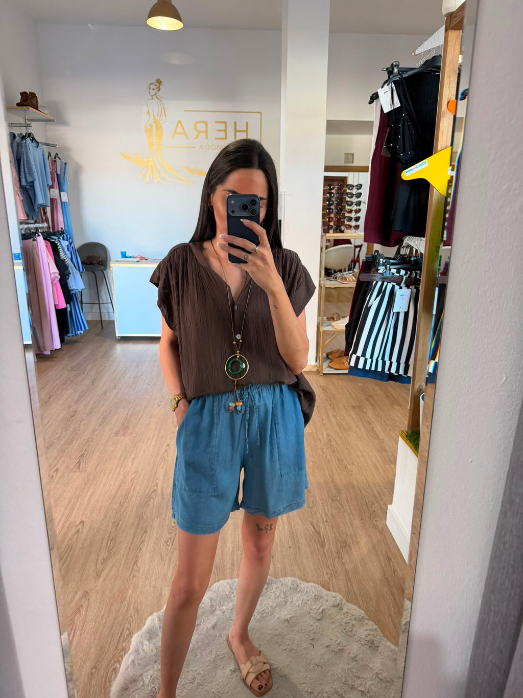 Short Bermuda Fluido Efecto Denim con Cordón / Pantalón corto Tencel con Bolsillos